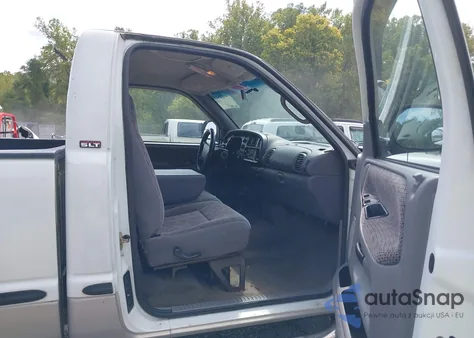 1999 Dodge Ram 2500 St z USA, uszkodzony, nr VIN 3B7KF2668XM543277